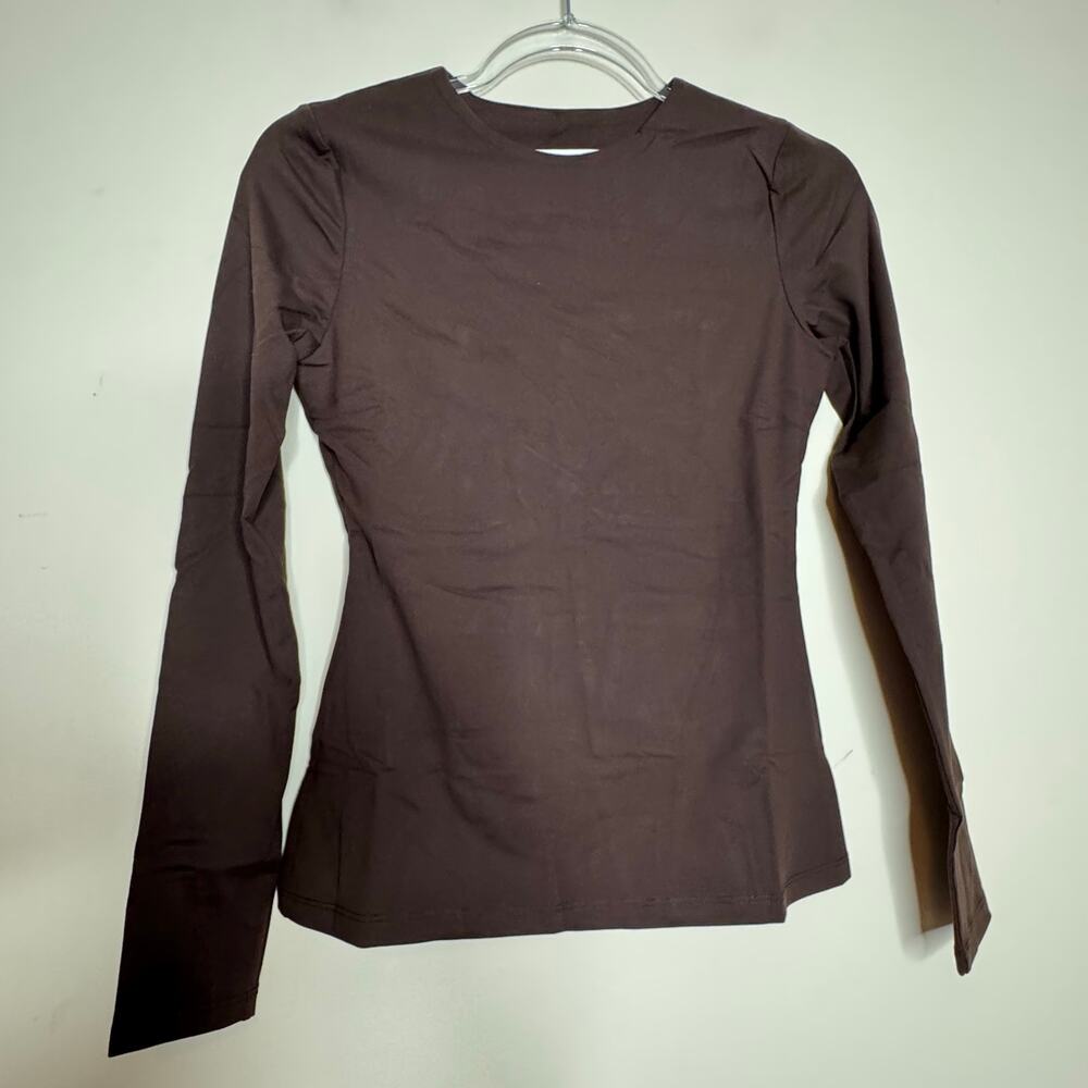 Susana Monaco Crewneck Long Sleeve Top in Java NWT Size Medium - Picture 2 of 8